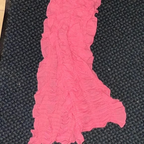 Scarves, Wraps - Picture 4 of 7